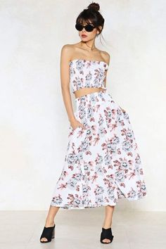 #nastygal Late Bloomer Floral #croptop and Skirt Set Boho Style Inspiration, Crop Top And Skirt Set, Late Bloomer, Crop Top And Skirt, Boho Crop Tops, Top And Skirt Set, Fashion Boho, Fashion Bohemian, Skirt Co Ord