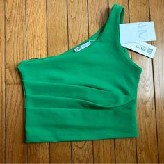 Beautiful Cropped Top By Zara. Size S, Color Green. New. I'll Consider All Reasonable Offers. Zara Green Crop Top For Spring, Chic Green Crop Top By Zara, Affordable Green Zara Crop Top, Chic Green Zara Crop Top, Fitted Green Zara Tops, Zara Green Stretch Tank Top, Zara Fitted Green Crop Top, Zara Green Cropped Top, Green Sleeveless Bra-friendly Crop Top