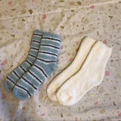 Never Worn Fuzzy Socks! Fuzzy Socks Aesthetic, Fur Socks, Aesthetic Socks, Socks Aesthetic, Wishlist 2024, Fluffy Socks, Fuzzy Socks, 2024 Christmas, Cute Socks