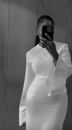 Corporate White Gown, Old Money Luxury Outfit, White Gown Styles For Church, Black Woman Church Outfit Ideas, White Modest Graduation Dress, Modest Classy Outfits For Women, Casual Church Outfits For Women, Church Dresses For Black Women, White Corporate Dress