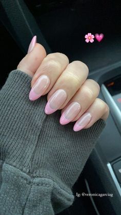 photo creds - unknown - comment or dm for credit ✧ ✧ Pink French Tips, Almond Nails Pink, Pink French Manicure, Pink Tip Nails, Pink French Nails, Minimal Nails, Pink French, Almond Acrylic Nails, Pink Nail