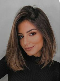 Mid Bob With Curtain Bangs, Short Hair With Side Part, Short Hair Side Part, Oval Face Haircuts, Lob Haircut, Brown Hair Balayage, Shot Hair Styles