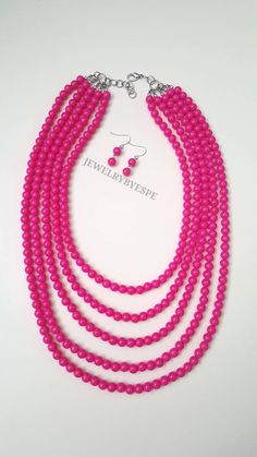 "5 Strands Pink Chunky Necklace with Earrings 18\" with a drop of 4\" 1/2 and 4\" extender chain to adjust the length. The necklace is a little bit heavy. Beads: 8mm" Multi Strand Necklaces, Long Necklace Boho, Yellow Necklace, Chunky Statement Necklace, Beaded Necklace Diy, Necklace Chunky, Long Beaded Necklace, Pink Necklace, Necklace Statement