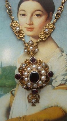 Garnet and pearl Garnet And Pearl, Jewelry Wishlist, Anne Boleyn, Van Cleef, Contemporary Jewelry, Statement Jewelry, Hair Jewelry, Antique Jewelry