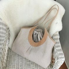 A comfortable and capacious boho/shoulder bag made of canva. Inside of the bag is sack-like, what you can close with help of strings. Linen Handbags, Boho Handbag, Boho Handbags, Handbag Leather, Linnet, Holiday Vacation, Summer Holiday, Drawstring Bag, Bag Making