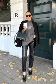 23 Chic Fall Work Outfits & Business Casual Outfits for Autumn Simple Work Outfits