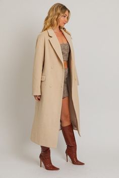 This special edition Cream Oversized Long Coat is the perfect choice for chic winter wear. Cut for a flattering, oversized fit, it features a full length for maximum warmth and comfort. Unabashedly stylish and timeless, you'll be wearing it for seasons to come. Fabric & fit: 80% POLYESRER 20% VISCOSE Model is wearing size Small. Oversized Long Coat, For Seasons, Winter Wear, Long Coat, Handbag Accessories, Oversized Fits, Full Length, Cream, Fabric