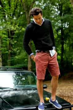 style guy Guy Shorts, Preppy Guy, Pose Male, Style College, Outfit Jeans, Sharp Dressed Man