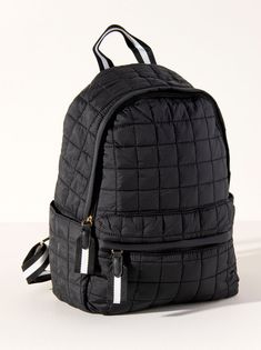 Black Quilted Backpack, Puffer Backpack, Everyday Casual Outfits, Quilted Backpack, Pretty Skin, How To Make Handbags, Cool Backpacks, Strap Tops, Bagpack