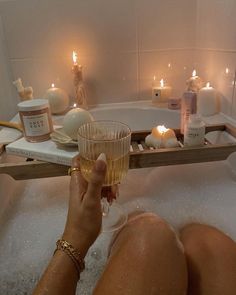 Bath Aesthetic, Vision Board Images, Vision Board Pictures, Future Life, Bath Time, Dream Life, Mood Boards