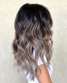 Pelo Color Ceniza, Ombre Hair Ideas, Hair Color Blonde Highlights, Ash Brown Hair Color, Hair Length Chart, Ombre Hair Blonde, Hair Color Crazy