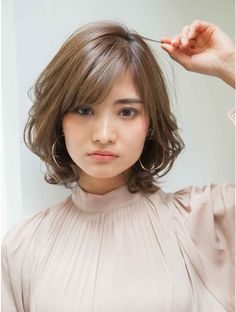 Medium Short Hair, Short Hair With Layers, Short Bob Hairstyles, Hairstyles Haircuts