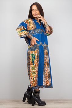 "Dutch wax print cotton ankara dress,  African print dress, blue cotton dress, Ankara kaftan, Women's dress, Midi dress, Casual dress, Loose fit kaftan dress PRODUCT SIZE : One Size Fits Most ( up to US 18) These are the exact measurements from the dress, measured whilst laying flat >> * Chest : up to 44\"  * Waist : up to 44\" * Hips : up to 48\" * Sleeve length : 19\" * Length : 45.5\" NOTE :  * Model chest : 32\", waist : 24\" hips : 35\"  * Combined Height is 5\"6 > I'm 5\"2 (158cm) and I'm Ankara Kaftan, Dress African Print, Dress Loose Fit, Dress Ankara, African Print Dress Ankara, Blue Cotton Dress, Dress African, Ankara Style, African Print Dress