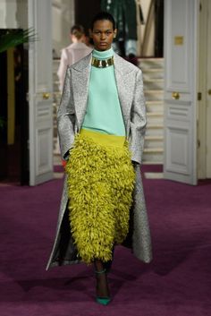 Valentino 2024, 2020s Fashion, Couture 2024, Odd Fashion, Catwalk Models, Valentino Haute Couture, Runway Fashion Couture, Valentino Couture, Winter Fashion Outfits Casual