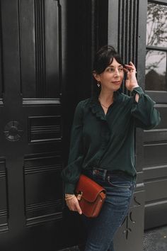 Sézane Bag Review - Everyday Parisian Sezane Claude Bag, Everyday Parisian, What To Pack For Paris, Classic Parisian Style, Paris Packing, Paris In The Fall, Paris Souvenirs, French Summer, What Is Trending Now