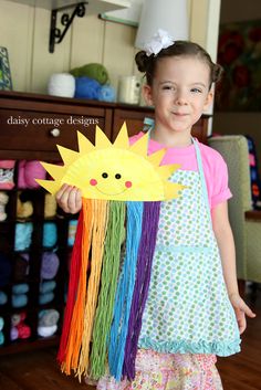 Rainbow and Sunshine craft for kids Sunshine Crafts, Sun And Rainbow, Paper Plate Craft, Paper Plate Crafts For Kids, Summer Craft, Rainbow Paper, Paper Plate Crafts, Plate Crafts