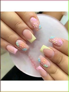 \ Pink Manicure, Nagel Tips, Flower Nail Designs, Coffin Press On Nails, Artificial Nails, Nail Accessories, Gel Manicure, Rhinestone Nails, Nail Decorations