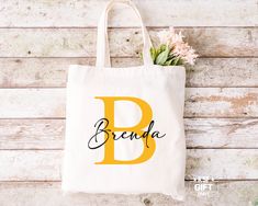 a tote bag with the letter b on it