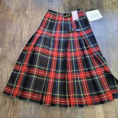 New With Tags. Size 8. Measurements Included. Knee Or Midi Length. Pleather. Wrap. Red Scottish Style Fitted Bottoms, Red Tartan Fitted Bottoms, 3 Piece Suit Women, Skirt Top Set, Maxi Skirt Boho, Bandage Skirt, Draped Skirt, Floral Print Skirt, Black Midi Skirt