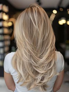 Haircut For Long Blonde Hair, Hair Looks Blonde, Long Back Layers, Face Framing Layers And Long Layers, Layered Haircut Not Styled, Haïr Cut Long Layers With Bangs, Long Haircut With Layers Blonde, Layers In Blonde Hair, Hair Cuts Blonde Medium Layers