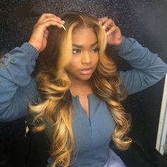 Honey Blonde Highlights, Curly Hair Wig, Wave Wig, Brown Wig, Blonde Ombre, Honey Blonde, Hair Weave, Lace Frontal Wig