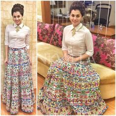 Long Skirt With Shirt, Skirt With Shirt, Choli Dress, Mehendi Outfits, Lehenga Blouse Designs, Gaun Fashion, Long Skirt Outfits, Summer 19