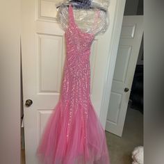 Worn Once Size Small I’m 5’2 And Weight 110 Pounds And This Dress Fits Perfectly 110 Pounds, Pink Gown, Pink Gowns, Gown Dress, Gowns Dresses, Pink Ladies, Colorful Dresses, Prom Dresses, Prom