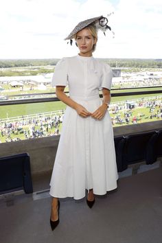 Longines At Royal Ascot Ladies Day Outfits, Royal Ascot Fashion, Ascot Outfits, Kentucky Derby Outfit, Ascot Ladies Day, Ascot Dresses, Derby Attire, Race Day Fashion, Race Outfit