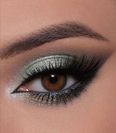 Makijaż Smokey Eye, Stunning Eyes, Foto Art, Fall Makeup, Makeup Pictures, Pretty Eyes, Eye Art, Health And Beauty Tips