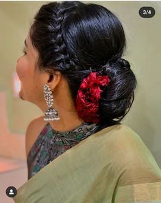 Onam Dress Hairstyle, Onam Special Hairstyles, Simple Bun Hairstyles Indian Wedding, Low Bun Wedding Hair Indian, Haïr Style For Wedding Guest Indian, Kathak Hairstyle, Koppu Hairstyles Indian, Onam Hairstyles For Women Short Hair, Hair Buns For Medium Hair Wedding Indian