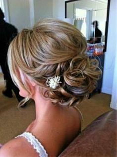 wedding hairstyles for short fine hair Upstyles For Medium Hair Wedding Guest, Short Fine Hair Updo, Fine Hair Updo, Mother Of The Groom Hairstyles, Updos For Medium Length Hair, Short Hairstyles Fine, Mother Of The Bride Hair, Wedding Guest Hairstyles, Short Hair Updo