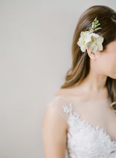 Floral wedding hairstyle | Photography: Greg Finck Greg Finck, Purple Bridal Bouquet, Bridal Braids, Bridal Hair Inspiration, Wedding Details Card, Hair Flowers, Inexpensive Wedding Venues