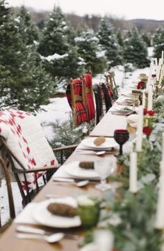 Christmas Tree Farm Wedding, Schnee Party, Farm Wedding Ideas, Tree Farm Wedding, Outdoor Christmas Party, Snowy Christmas Tree, Snowy Christmas, Christmas Farm