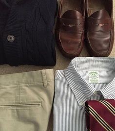 Style College, Preppy Mens Fashion, Preppy Men, Suit Tie, Ivy League Style, Preppy Southern, Ivy Style, Prep Style, Old Money Style