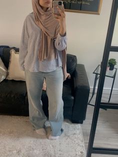 #summer #aesthetic #wallpaper #hijabinspiration #fit #outfitstyle Hijabi Basic Outfit, Hijabi Tops, Hijabi Summer Fits, Hijabi Outfits School, Outfit Voile, School Hijab, Pink Shirt Outfit, Hijab Styling