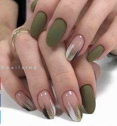 Elegant Work Nails, Simple Creative Nails, Work Nails Acrylic, Gel Nail Art Designs Unique, Elegant Green Nails, Work Nails