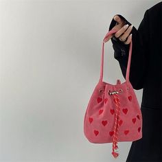 SPECIFICATIONSTypes of bags: Handbags & Crossbody bagsStyle: FashionShape: BucketPlace Of Origin: GUANG DONG ProvincePlace Of Origin: GUANG DONG ProvincePattern Type: heartOrigin: CN(Origin)Occasion: VersatileNumber of Handles/Straps: SingleModel Number: x061414Main Material: CanvasLining Material: PolyesterInterior: No PocketHardness: SoftHandbags Type: Shoulder BagsGender: WOMENDecoration: EmbroideryClosure Type: STRINGCN: GuangdongBrand Name: IMYOK Drawstring Shoulder Bag, Simple Backpack, Bucket Purse, Bags For Teens, Heart Women, Embroidered Bag, Designer Crossbody Bags, School Bags For Kids, Brown Leopard