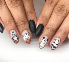 41  Disney Halloween Nail Ideas You’ll Love For 2024 - DrExplains Purple Disney Nails, Disney Park Halloween, Nail Ideas Disney, Halloween Disney Nails, Nail Ideas Purple, Disney Nail Ideas, Spooky Disney, Star Wars Nails, Disney Themed Nails