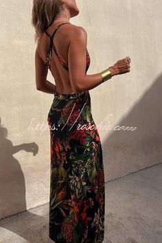 Sleeveless Printed Maxi Dress For Date Night, Sleeveless Tropical Maxi Dress For Summer Parties, Tropical Sleeveless Maxi Dress For Summer Parties, Sleeveless Printed Maxi Dress For Summer Parties, Sleeveless Beachwear Maxi Dress For Date Night, Tropical Fitted Sleeveless Maxi Dress, Tropical Backless Maxi Dress For Beach, Chic Sleeveless Maxi Dress For Holiday, Chic Halter Neck Maxi Dress For Holiday