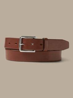 A versatile dress belt, made in luxurious, smooth and sturdy Italian leather.  Approximately 1. 25" wide. Dress Belt, Versatile Dresses, Leather Belts, Belted Dress, Italian Leather, Leather Belt, Cognac, Sale Items, Banana Republic