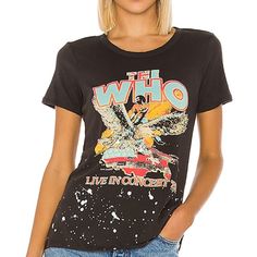 Nwt Chaser The Who Live In Concert Graphic Tee Sz S New With Tags. No Visible Flaws. Rock + Rep The Music In The Who Tee. The Gauzy Cotton Fabric And Relaxed Fit Will Leave You Both Comfy And Cool. Rock This Tee To Class Or Show Off Your Who Love On The Streets! - Crew Neck - Short Sleeves - Front Graphic Print - Material: 100% Cotton - Black Top Revolve Style No. Cser-Ws987 Length: 25, Chest: 17, Sleeve: 6.5 Letter Print Top For Fall Music Festival, Letter Print Tops For Fall Music Festival, Summer Graphic Tee With Band Logo, Summer Graphic Tee For Concert, Summer Concert Tops With Screen Print, Summer Concert Crew Neck Top, Band Logo T-shirt For Concert, Summer Concert Top With Screen Print, Trendy Band Logo T-shirt For Summer