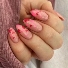 10 gorgeous Spring nails 2021 designs you need to try immediately. These are fun, simple and gorgeous trending spring nails ideas. Vday Nails, February Nails, Nail Designs Valentines, Heart Nails, Fire Nails, Funky Nails, Chic Nails, Short Acrylic Nails, Nail Arts