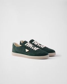 Classic Green Leather Custom Sneakers, Green Casual Calf Leather Sneakers, Classic Green Sneakers With Textured Sole, Luxury Green Sneakers With Leather Sole, Designer Sneakers With Branded Insole, Luxury Custom Sneakers With Gum Sole And Round Toe, Prada Sneakers Outfit, Sneakers Outfit Men, Prada Sneakers