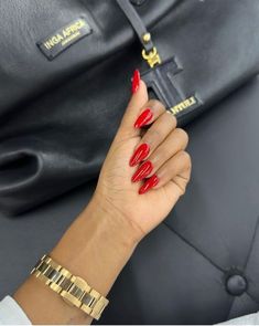 Red Almond Nails Black Women, Red Nails On Dark Skin, Red Nails Black Women, Red Classy Nails, Almond Red Nails, Red Oval Nails, Red Nails Acrylic, Red Almond Nails, Almond Nails Red