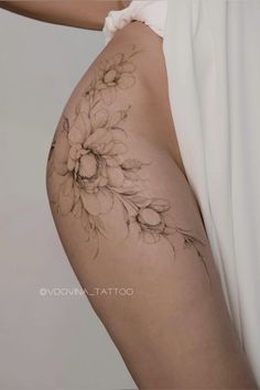 Flower Hip Tattoo Thigh Piece, Fine Line Hip Tattoo, Flower Hip Tattoos, Tribute Tattoos, Tattoos To Cover Scars, Hip Thigh Tattoos, The Best Tattoos, Self Love Tattoo, Tattoo Instagram