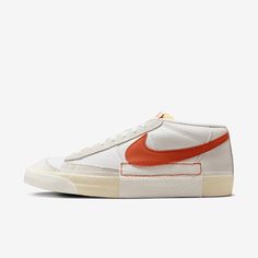 A classic with a twist. This low-top take on the Blazer Mid Pro Club pays homage to its heritage while stepping into a modern space. Exposed foam on the tongue keeps the look you love, and stitching around the Swoosh logo and midsole adds a new look. Pro Club, Nike Blazer Low, Casual Shoes Sneakers, Blazer Low, Club Shoes, Nike Blazers Mid, Blazer Mid, Mens Lifestyle, Heritage Fashion