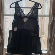 Nwt Free People Lace Trapeze Tank Top Shirt Black But Could Only Find Photos Online In Blue Beautiful And Flowy Chic Black Lace Camisole Top, Black Sleeveless Blouse For Daywear, Sleeveless Lace Camisole For Date Night, Lace Sleeveless Camisole For Date Night, Sheer Cami Top For Evening, Black Lace Camisole Top For Spring, Black Lace V-neck Tank Top, Black Lace V-neck Camisole, Elegant Lace Tops For Night