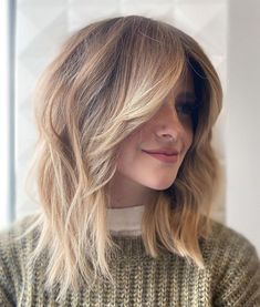 Cute Hairstyles For Layered Hair, Layered Thick Hair, Layered Haircuts For Women, Layered Haircuts With Bangs, Beachy Hair, Hairstyles For Layered Hair, Lob Hairstyle, Short Hair With Layers