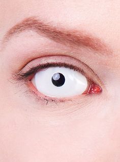 Sclera weiß Kontaktlinsen #contactlenses #cosplay #halloween #sfx #white White Contacts, Ghost Eyes, White Contact Lenses, Cosplay Contacts, White Lenses, Halloween Contacts, White Eyes