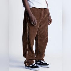 Stussy Corduroy Relaxed Pant *Nwt In Original Shipping Wrap* Color: Brown Size: Xl Style# 116528 Dead Stock Winter Streetwear Corduroy Bottoms, Casual Brown Corduroy Bottoms, Winter Corduroy Bottoms For Streetwear, Corduroy Bottoms With Pockets For Streetwear, Winter Corduroy Pants For Streetwear, Brown Winter Streetwear Bottoms, Brown Bottoms For Winter Streetwear, Fall Streetwear Corduroy Bottoms, Baggy Corduroy Bottoms